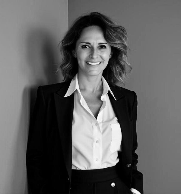 Claudia Arbulú